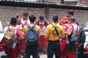 Lee más sobre el artículo Cruz Roja de Tecomán refuerza preparación ante huracanes con capacitación especializada