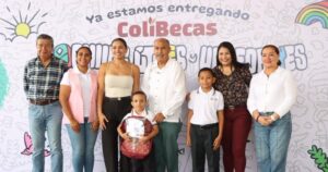 Lee más sobre el artículo Gobierno de Indira Vizcaíno entrega ColiBecas Mochilas, Útiles y Uniformes a estudiantes de La Villa