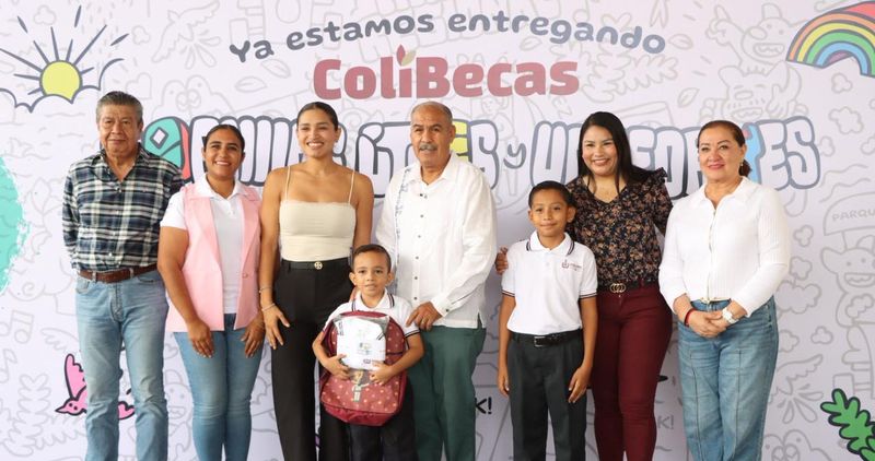 En este momento estás viendo Gobierno de Indira Vizcaíno entrega ColiBecas Mochilas, Útiles y Uniformes a estudiantes de La Villa