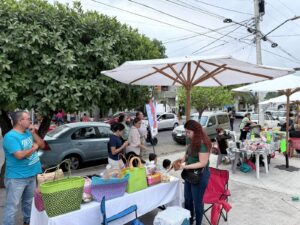Lee más sobre el artículo Market Vecinal reúne a más de 40 emprendedores y fortalece el comercio local en Colima