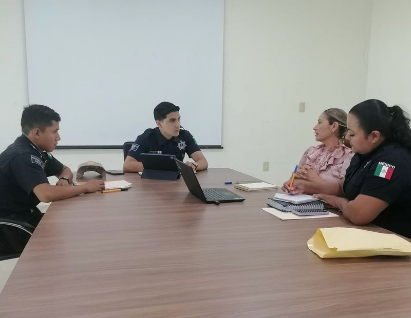 En este momento estás viendo Psicólogos y Fuerza Juvenil Militarizada llevarán programas de salud mental y prevención de riesgos a estudiantes de Tecomán