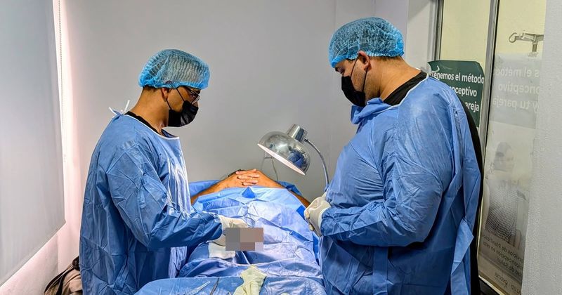 En este momento estás viendo Se suman 13 hombres a la paternidad responsable con vasectomía sin bisturí