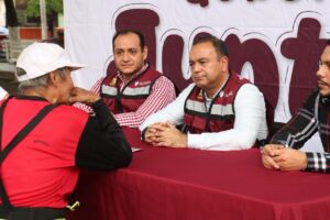 Lee más sobre el artículo Gobierno de Tecomán acerca servicios a las familias de la colonia San Antonio