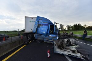 Lee más sobre el artículo Accidentes en autopista Guadalajara-Colima dejan dos lesionados y provocan cierre parcial