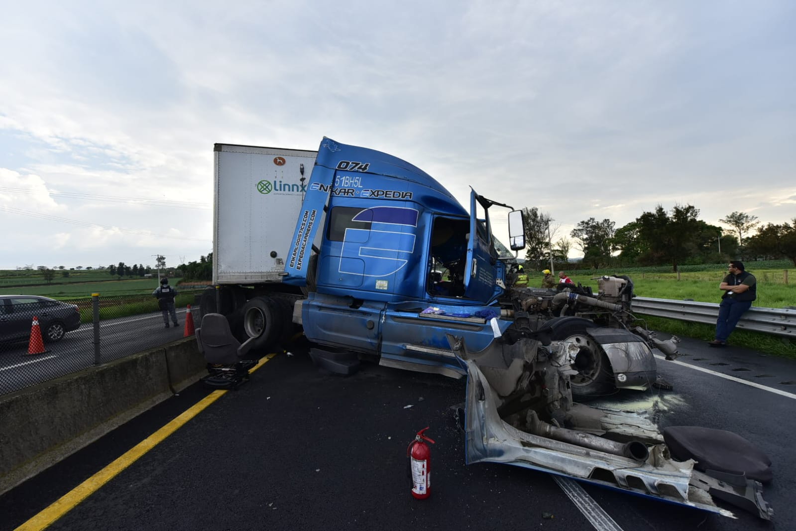 En este momento estás viendo Accidentes en autopista Guadalajara-Colima dejan dos lesionados y provocan cierre parcial