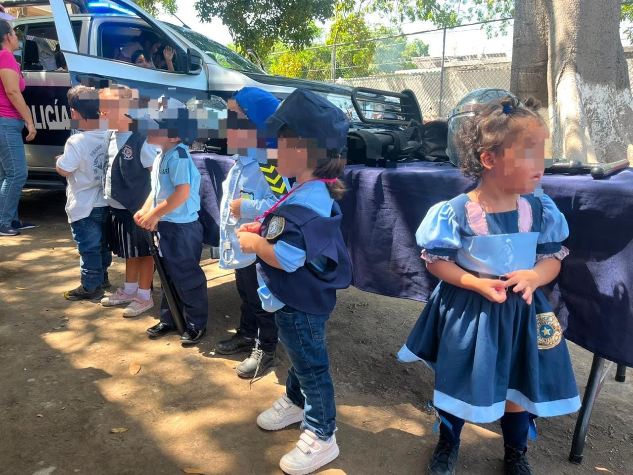 En este momento estás viendo Gobierno de Tecomán acerca el programa “Policía Amigo” a niñas y niños del Cendi 7
