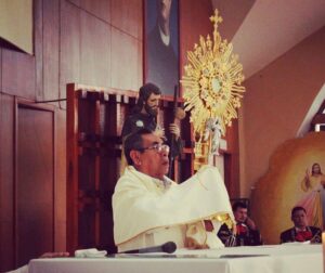 Lee más sobre el artículo Fallece Antonio Flores Galicia, artífice de la Coronación Pontificia de la Virgen de la Candelaria en Tecomán