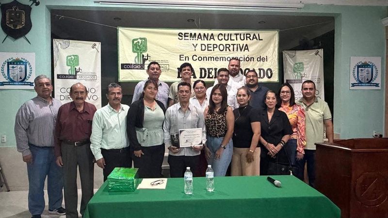En este momento estás viendo Con conferencia y actividades recreativas, abogados de Tecomán festejan su día