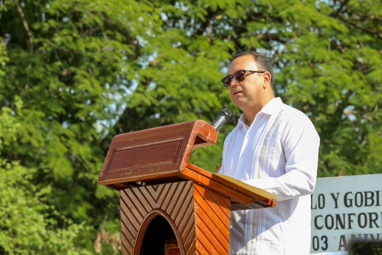 En este momento estás viendo Armando Reyna encabeza sesión solemne por los 503 años de la Fundación de la Primera Villa de Colima