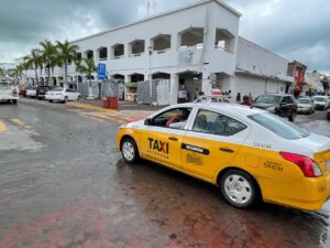 Lee más sobre el artículo Taxistas de Tecomán se capacitan en primeros auxilios para brindar una mejor atención en emergencias