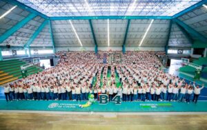 Lee más sobre el artículo Con fotografía multitudinaria, el Bachillerato 4 celebra su 48 aniversario