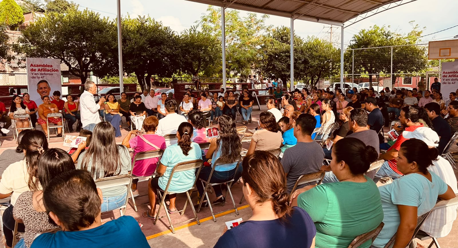 En este momento estás viendo Joel Padilla recibe respaldo en Ixtlahuacán, se consolida rumbo a la coordinación de la 4T