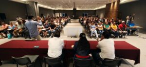 Lee más sobre el artículo Gobierno de Indira Vizcaíno impulsa el autoempleo como vía hacia la formalidad; participan 350 personas en sesión informativa