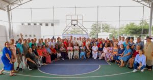 Lee más sobre el artículo Festeja DIF Municipal Tecomán y Alcalde Armando Reyna a las y los adultos mayores en su día social