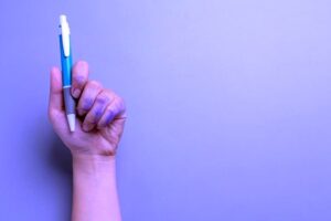 Lee más sobre el artículo Ser zurdo no es una enfermedad, pero sí requiere comprensión desde la infancia