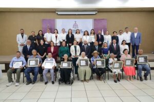 Lee más sobre el artículo Congreso de Colima reconoce entrega, aportaciones y legado de las personas adultas mayores