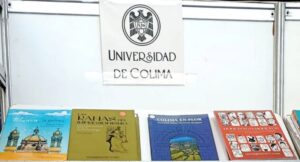Lee más sobre el artículo Libros universitarios frente a la IA: UdeC participa en debate editorial en FILUNI 2026