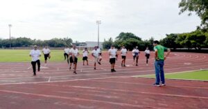 Lee más sobre el artículo Armando Reyna acompaña arranque de exámenes físicos para ascensos de Seguridad Pública