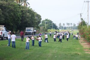 Lee más sobre el artículo Tecomán se suma a jornada ReforestAcción sobre la carretera a Playa El Real