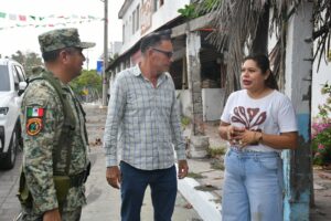 Lee más sobre el artículo Supervisa alcalde Cruz Méndez condiciones de Playa El Paraíso tras el paso del huracán “Polo”