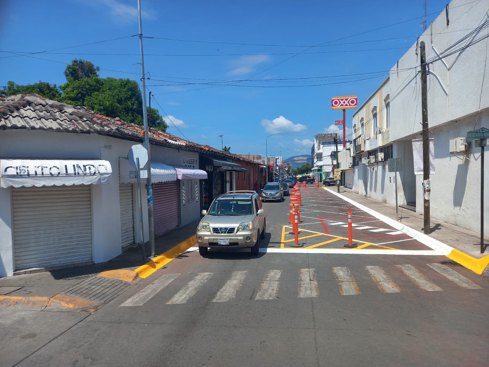 En este momento estás viendo Gobierno de Tecomán reordena estacionamiento en la zona centro