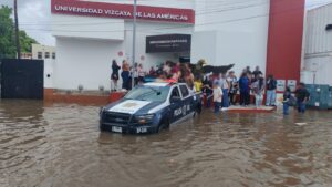 Lee más sobre el artículo Atienden afectaciones por intensas lluvias en Manzanillo