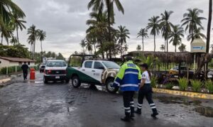 Lee más sobre el artículo Tecuanillo sin luz ni agua, oleaje golpea infraestructura eléctrica