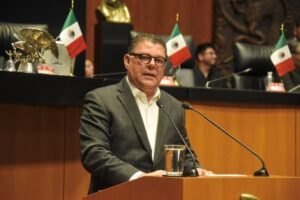 Lee más sobre el artículo Virgilio Mendoza no se inscribió en encuesta de Morena; dijo desconocer por qué fue incluido