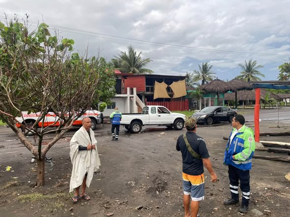 En este momento estás viendo Colima mantiene restricciones preventivas por huracán Simon; reportan saldo blanco preliminar