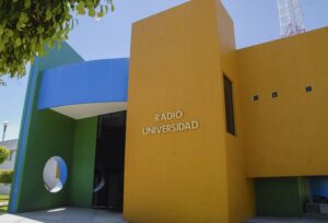Lee más sobre el artículo Abre UdeC convocatoria para la Defensoría de Audiencia de Universo 94.9