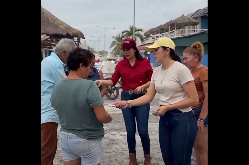 En este momento estás viendo Confirma Diana Zepeda repartir dinero a prestadores de servicio de Cuyutlán