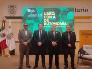 Lee más sobre el artículo Analiza docente de Derecho de la UdeC tensiones entre autonomía universitaria y poder político