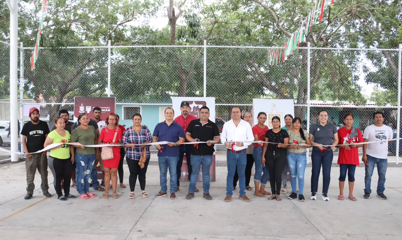 En este momento estás viendo Armando Reyna entrega parque rehabilitado en la colonia San Martín de Porres, en Nuevo Caxitlán