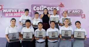 Lee más sobre el artículo Indira Vizcaíno entregó ColiBecas Computadoras gratuitas a 273 estudiantes de secundarias públicas de Coquimatlán