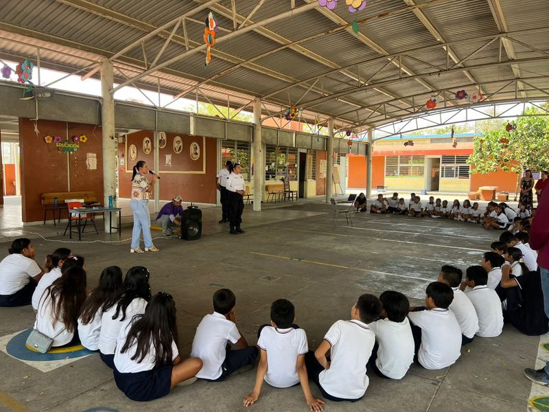 En este momento estás viendo Gobierno de Tecomán promueve la prevención y el bienestar en las escuelas
