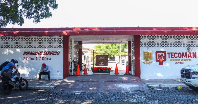 En este momento estás viendo Gobierno de Tecomán prepara atención para familias que visitarán el panteón de Dolores